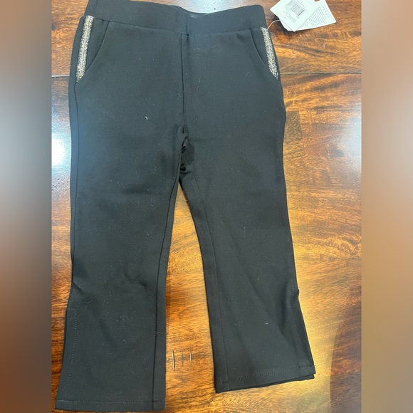 Girls size 2T black Guess pants with rhinestone embellishment - Picture 1 of 3